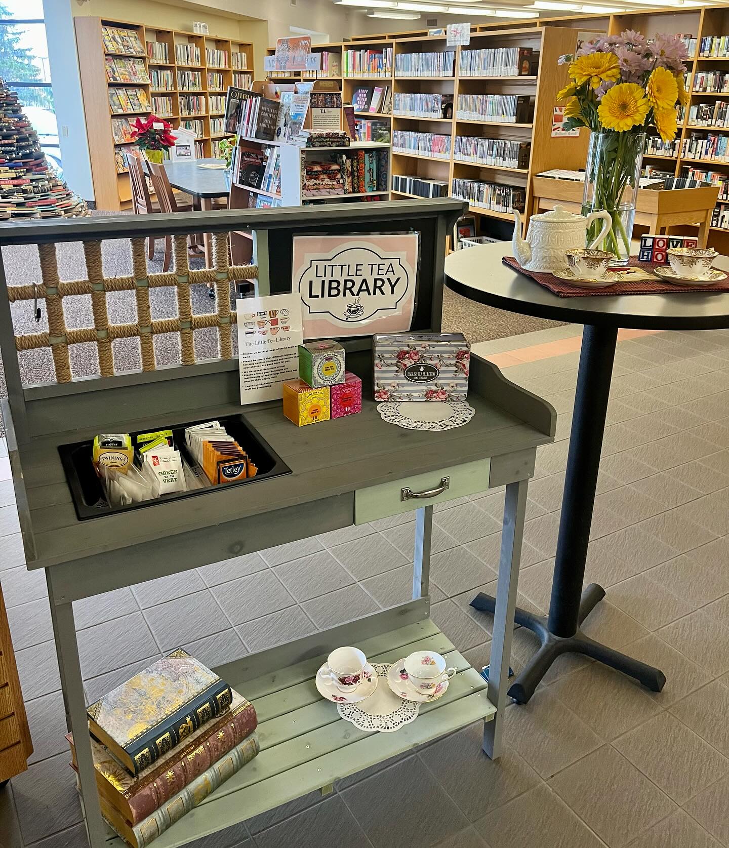 Donations Needed for ‘Little Tea Library’ at Lincoln Pelham Public Library!