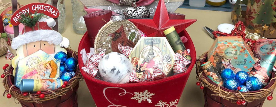 Christmas Gift Baskets Made with Local Love at Creations by V #NiagaraMyWay